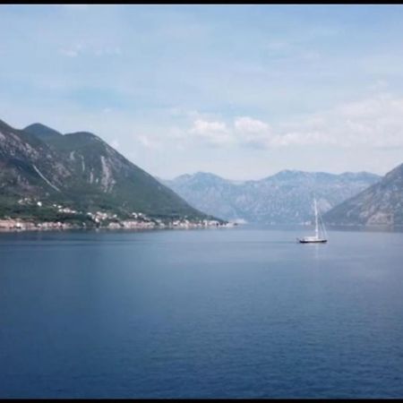 Lovely Apartment Jovan 3,With A View Of The Bay And Free Wi-Fi Kotor Bagian luar foto